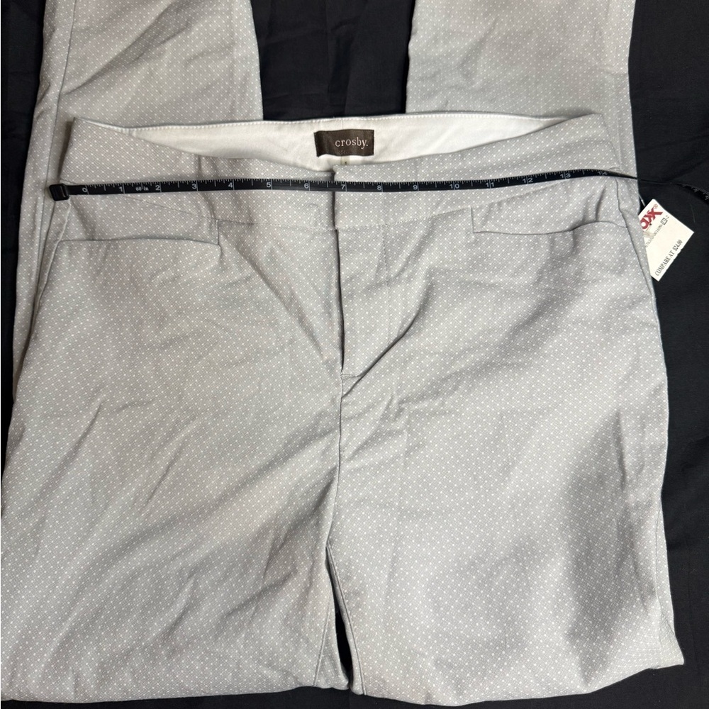 Gray Woman’s Pants - Picture 5 of 5